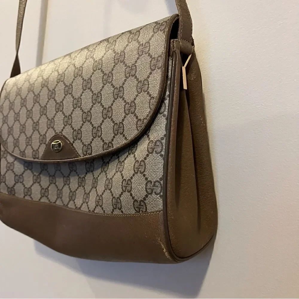 Gucci Supreme Crossbody/Shoulder Bag - Picture 4 of 16